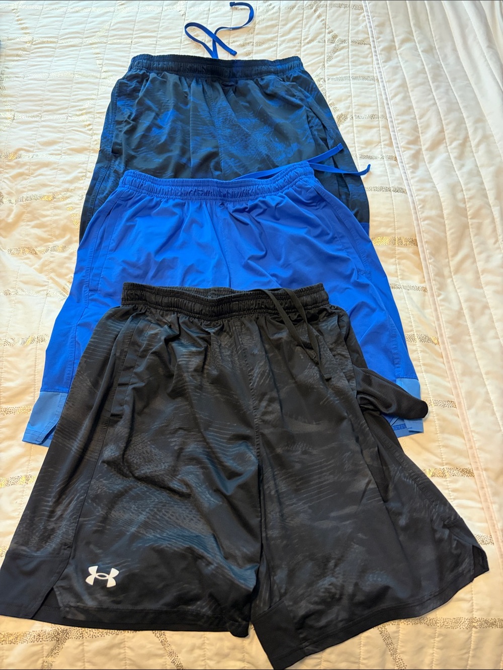 Under Armour Men’s Black & Blue Athletic Shorts Set